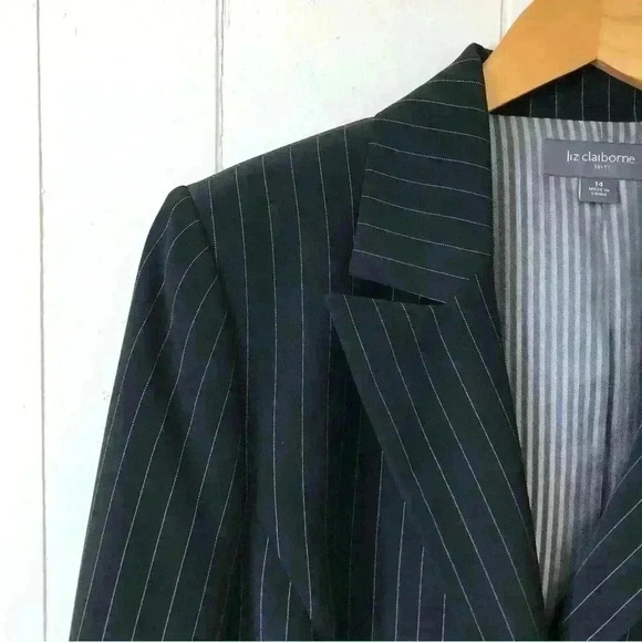 Liz Claiborne Striped Polyester Blazer Size 14 - Picture 7 of 10